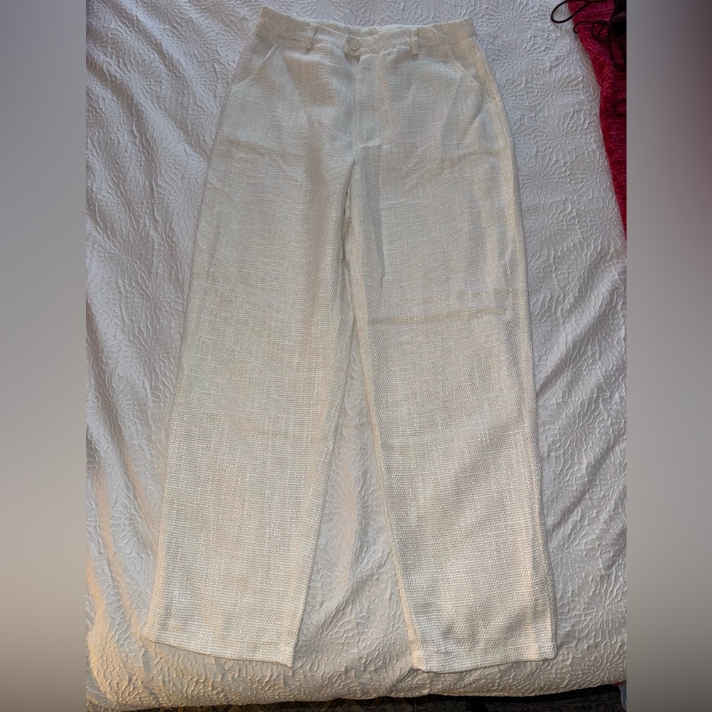 Elegant White Textured Pants
